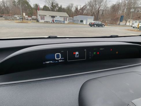 Used 2019 Toyota Prius Prime Premium w/ Carpet Mat Package image 26