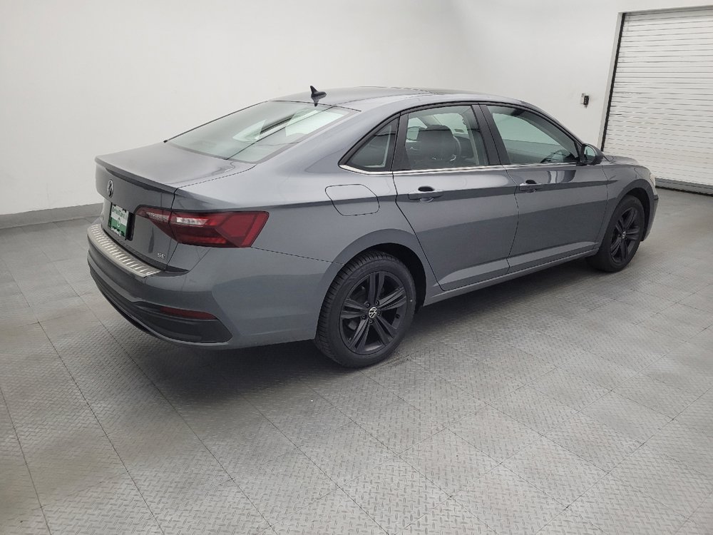 Used 2023 Volkswagen Jetta SE FWD image 10