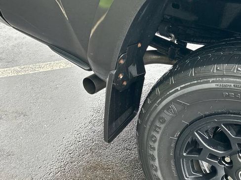 Used 2019 Toyota Tacoma SR5 AWD/4WD image 19
