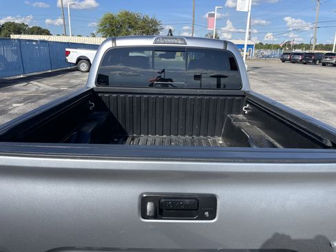 Used 2023 Toyota Tacoma TRD Off-Road w/ Technology Package image 5