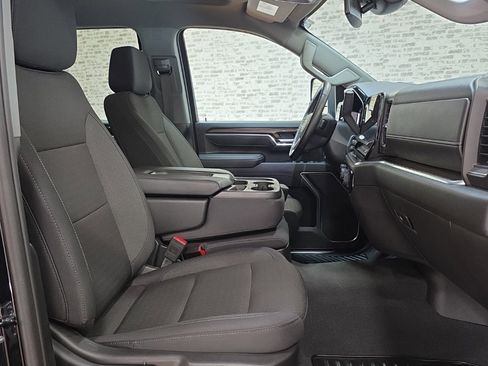 Used 2025 Chevrolet Silverado 2500 LT w/ Z71 Chrome Sport Edition image 14