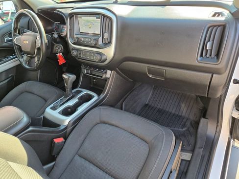 Used 2017 Chevrolet Colorado LT w/ LT Convenience Package image 20