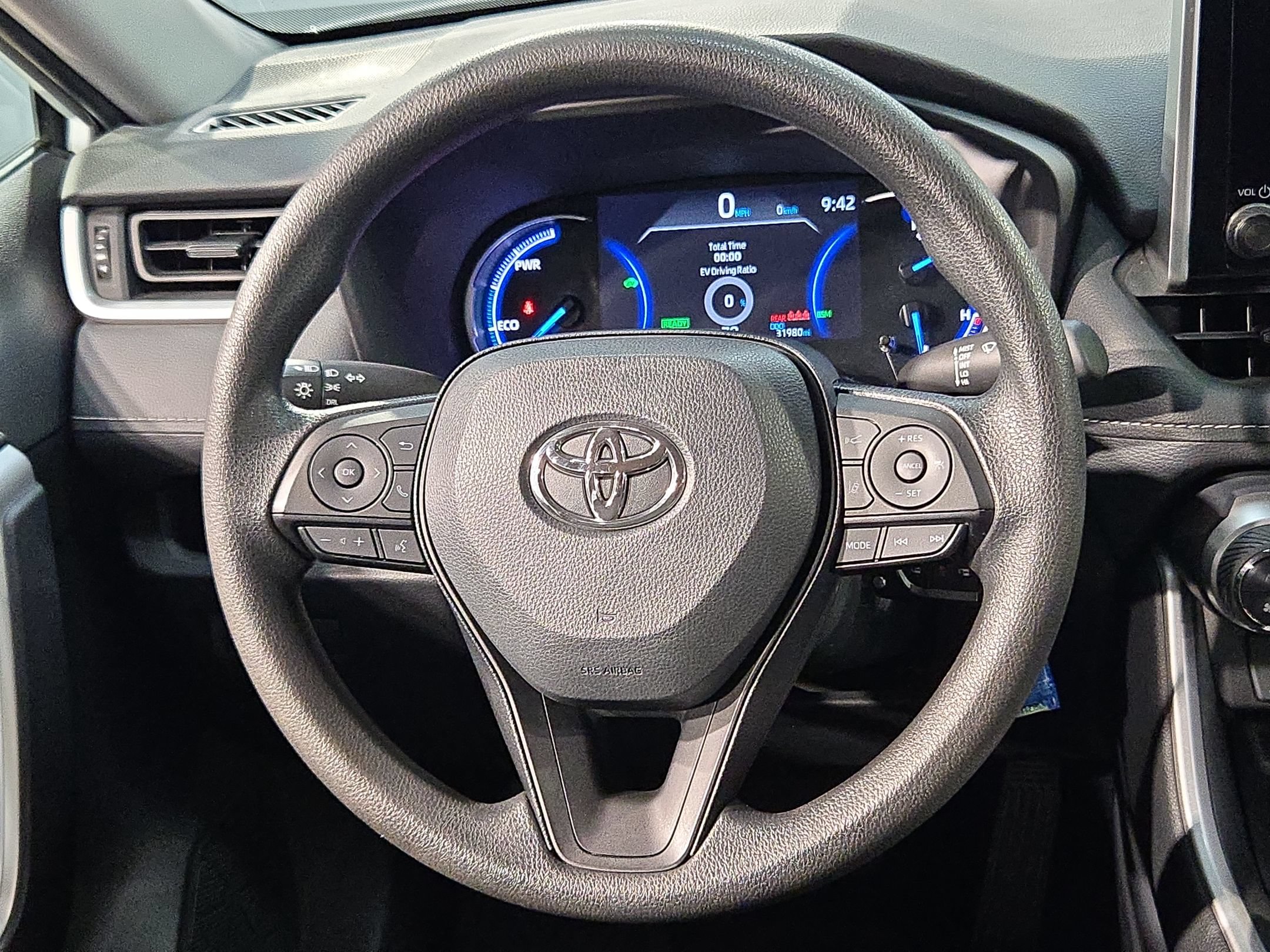 Certified 2024 Toyota RAV4 LE AWD/4WD image 26