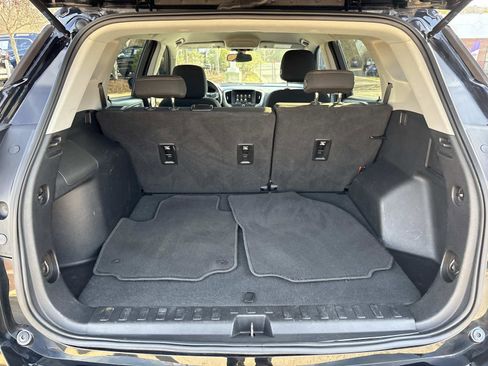 Used 2018 GMC Terrain SLE image 30