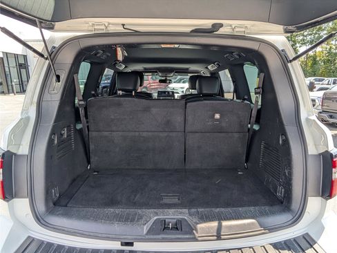 Used 2023 Nissan Armada SL w/ Midnight Edition Package image 12