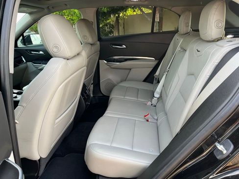 Used 2020 Cadillac XT4 Luxury w/ Cold Weather Package image 24