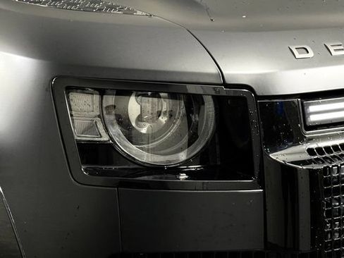 Used 2025 Land Rover Defender 130 Outbound AWD/4WD image 15