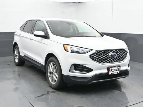 Used 2024 Ford Edge SEL AWD/4WD image 6