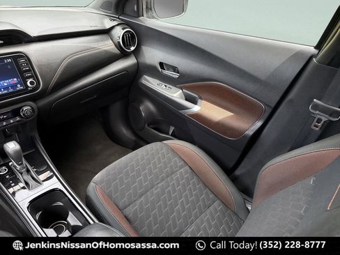 Certified 2024 Nissan Kicks SR FWD image 27