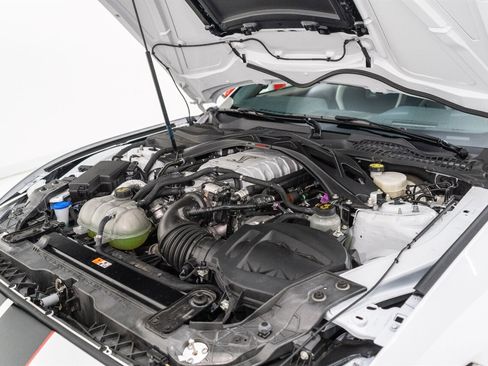 Used 2022 Ford Mustang Shelby GT500 w/ Carbon Fiber Track Pack image 69