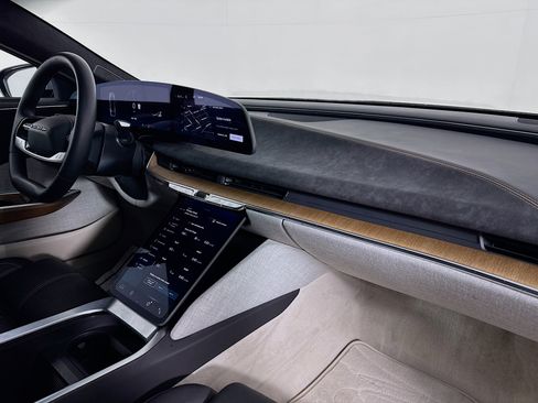 Used 2022 Lucid Air Grand Touring AWD/4WD image 27