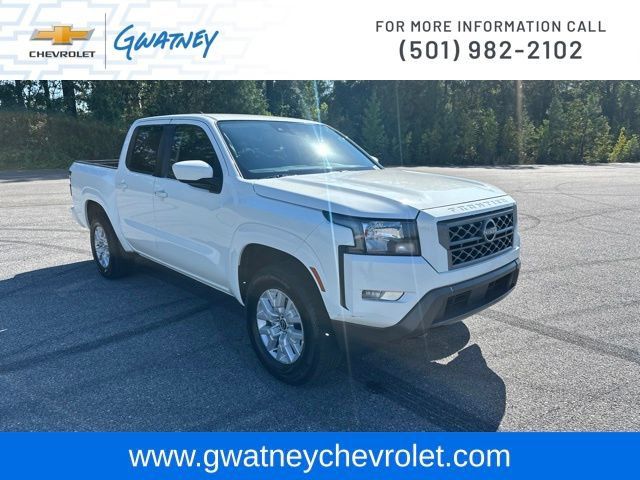 Used 2024 Nissan Frontier SV w/ SV Convenience Package AWD/4WD image 3