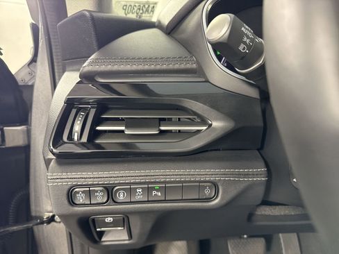 Certified 2024 Acura MDX SH-AWD w/ Advance Package image 14