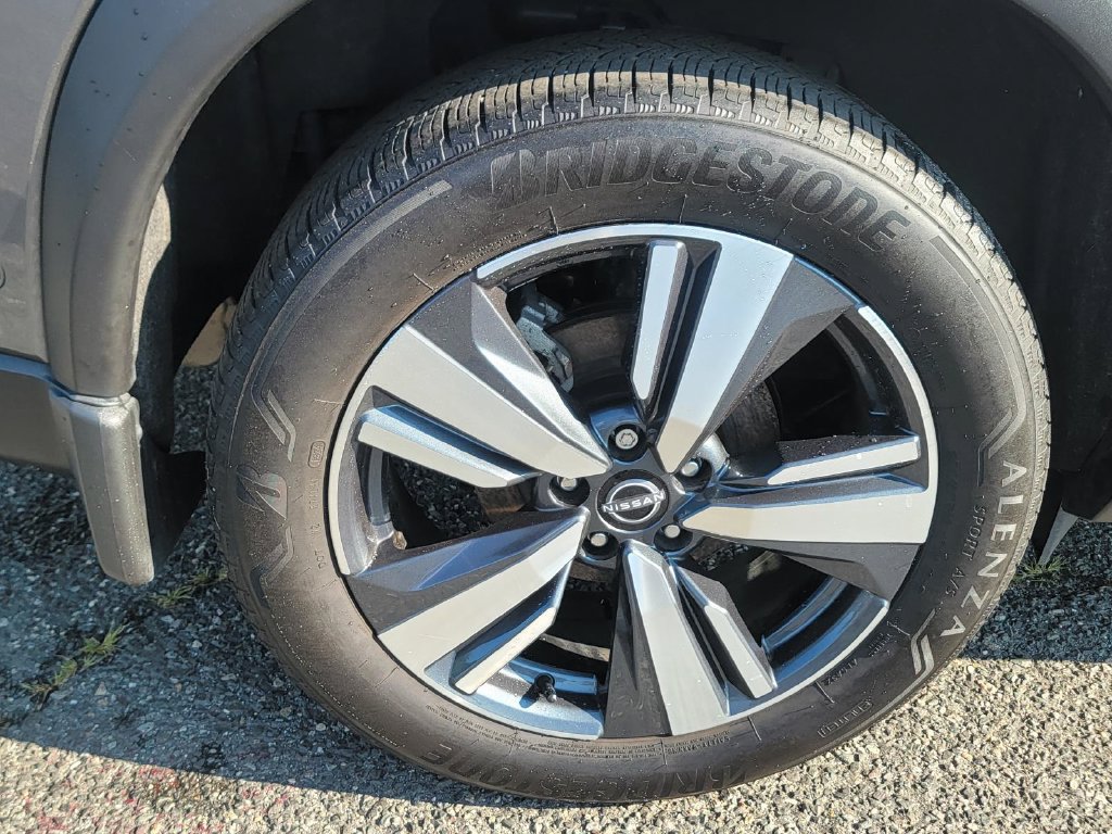 Used 2024 Nissan Rogue SL w/ SL Premium Package AWD/4WD image 11