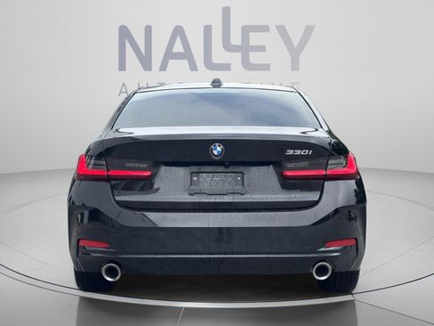 Used 2025 BMW 330i Sedan w/ M Sport Package RWD image 5