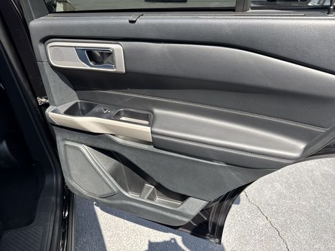 Used 2024 Ford Explorer Limited RWD image 35