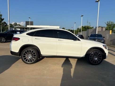 Certified 2022 Mercedes-Benz GLC 300 4MATIC Coupe image 2