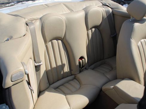 Used 2005 Jaguar XK8 XK8 2dr Convertible image 40