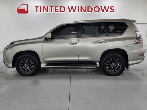 Used 2023 Lexus GX 460 Premium w/ Premium Package image 6
