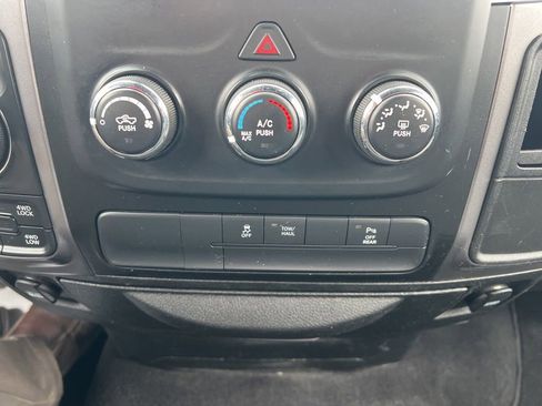 Used 2022 RAM 1500 Classic Warlock AWD/4WD image 13