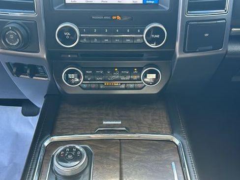 Certified 2018 Ford Expedition Platinum AWD/4WD image 23