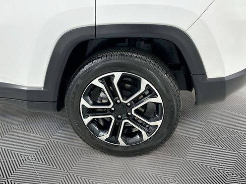 Used 2022 Jeep Compass Limited w/ Sun and Sound Group AWD/4WD image 19