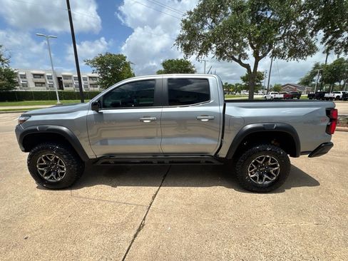 Used 2024 Chevrolet Colorado ZR2 w/ ZR2 Convenience Package III AWD/4WD image 4