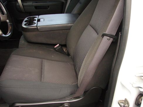 Used 2010 Chevrolet Silverado 3500 LT w/ Interior Plus Package image 6