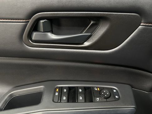 Used 2025 Nissan Pathfinder Rock Creek image 18