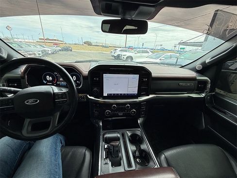 Used 2021 Ford F150 Lariat w/ Equipment Group 502A High image 9