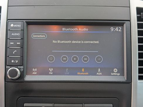 Used 2021 Nissan Frontier SV AWD/4WD image 16