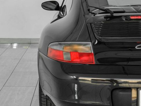 Used 2001 Porsche 911 Carrera 4 image 34