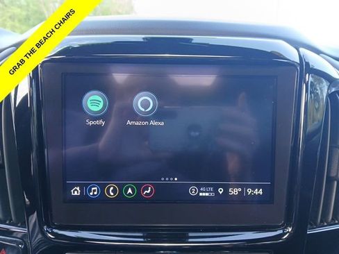 Used 2023 Chevrolet Traverse RS AWD/4WD image 22