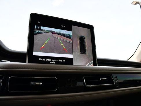 Used 2022 Lincoln Aviator Reserve w/ Equipment Group 201A image 13