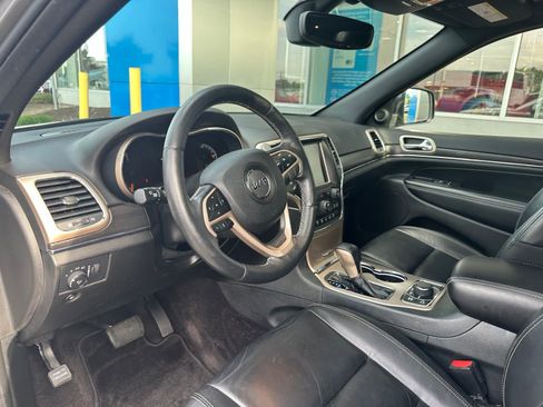 Used 2017 Jeep Grand Cherokee Limited AWD/4WD image 23
