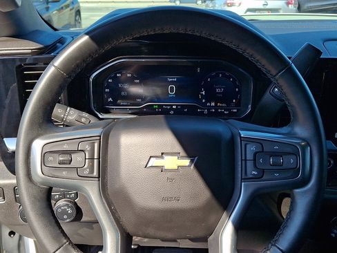 Used 2024 Chevrolet Silverado 1500 LT AWD/4WD image 20