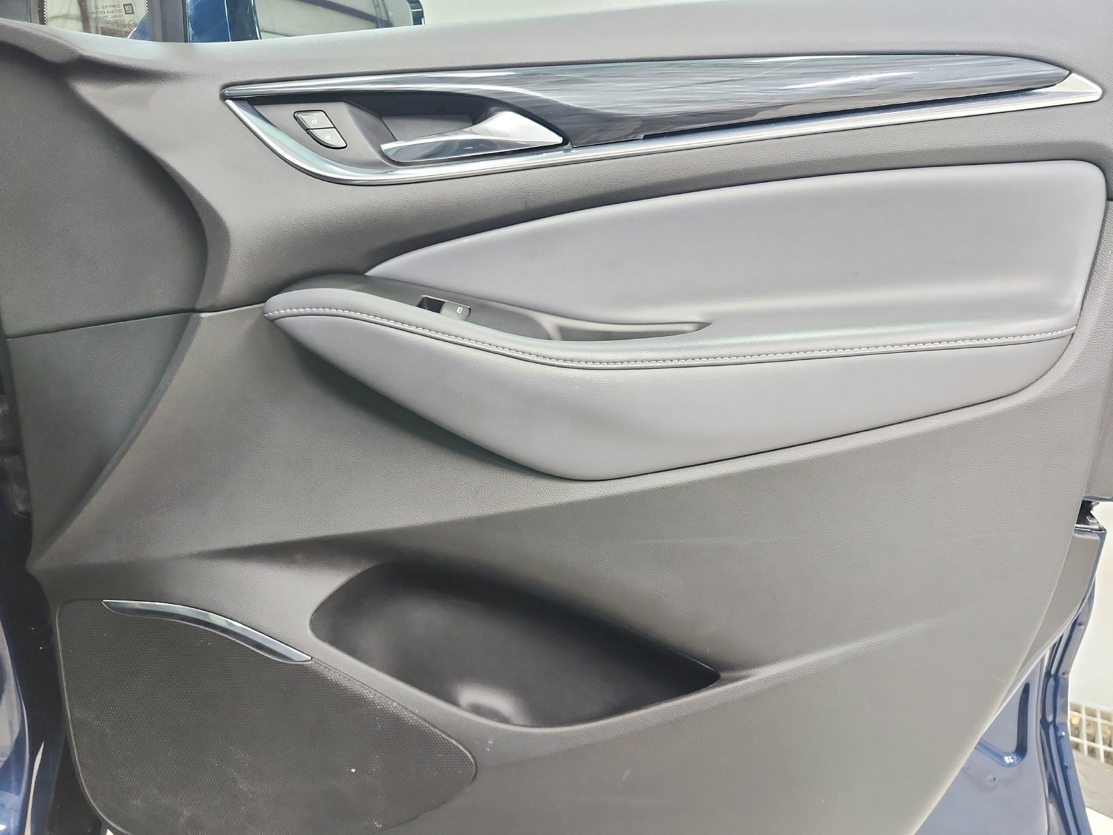 Used 2024 Buick Enclave Essence FWD image 40