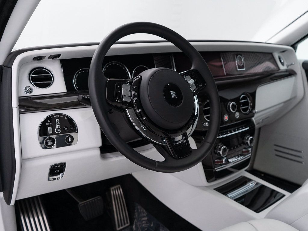 Certified 2023 Rolls-Royce Phantom Sedan RWD image 15
