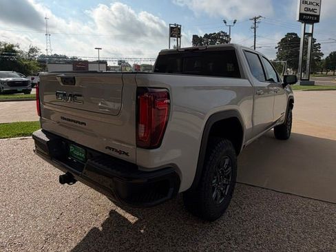 New 2026 GMC Sierra 1500 AT4X w/ LPO, Black Badging Package AWD/4WD image 8