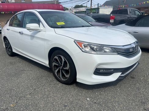 Used 2016 Honda Accord EX-L image 2