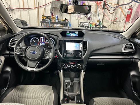 Used 2023 Subaru Forester Premium image 17