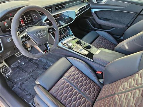 Used 2025 Audi RS 7 Performance image 9