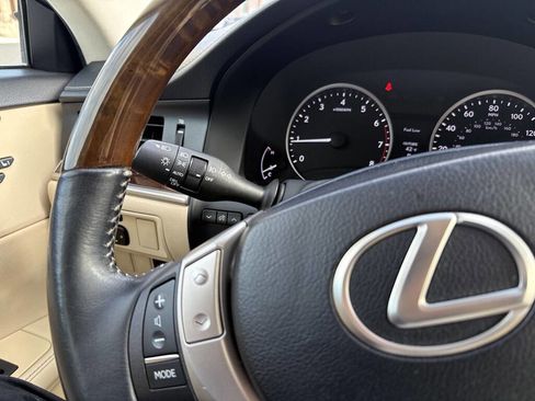 Used 2013 Lexus ES 350 w/ Luxury Pkg image 11