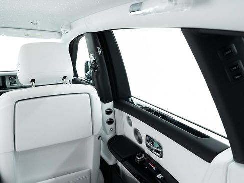 Certified 2026 Rolls-Royce Phantom Sedan RWD image 31