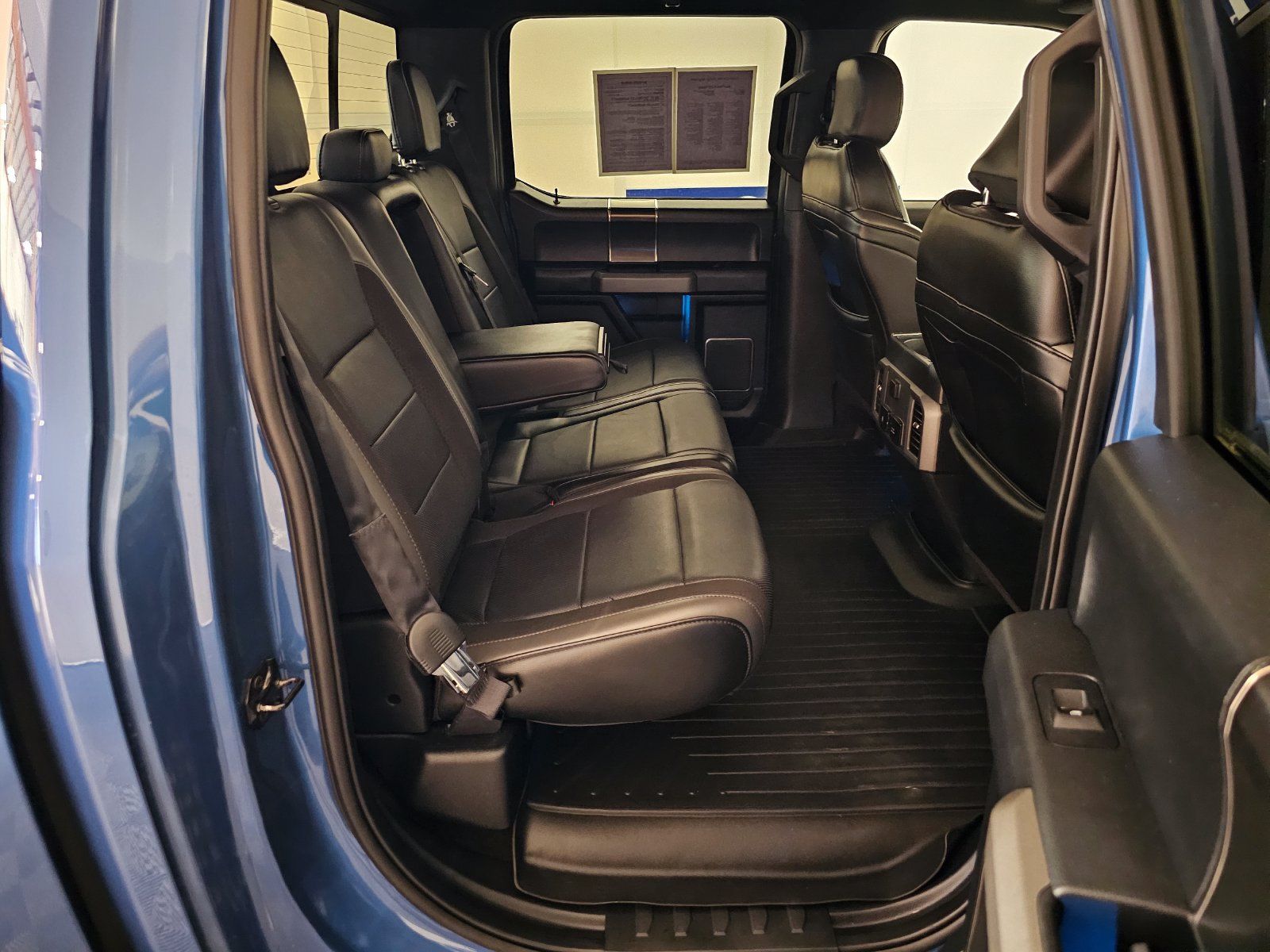 Used 2019 Ford F150 Raptor w/ Equipment Group 802A Luxury AWD/4WD image 26
