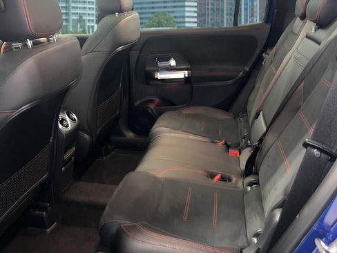 Used 2023 Mercedes-Benz GLB 250 image 15