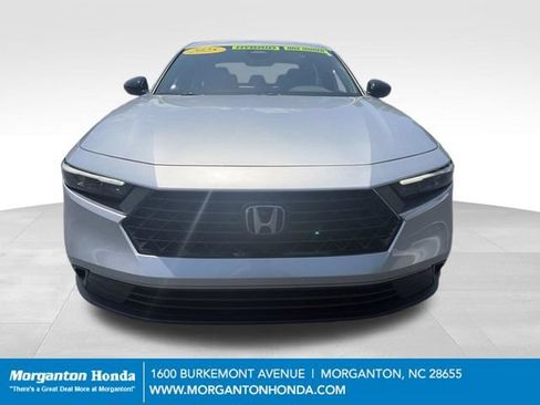 Used 2025 Honda Accord Sport image 2