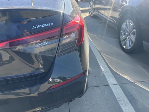 Used 2022 Honda Civic Sport image 9