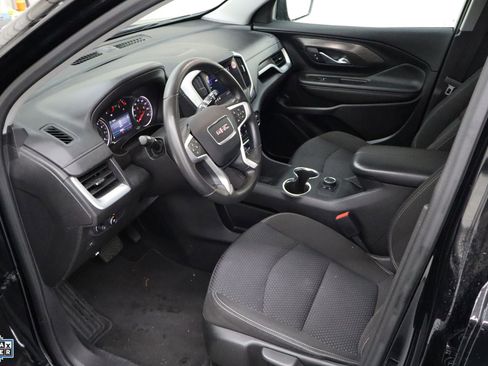 Used 2024 GMC Terrain SLE image 23