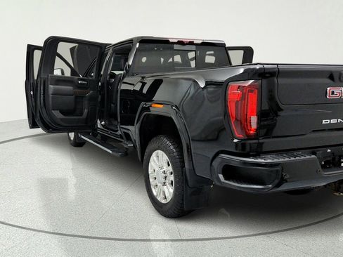 Used 2023 GMC Sierra 2500 Denali w/ Denali Ultimate Package AWD/4WD image 11